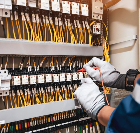 électricien maintenance industriel